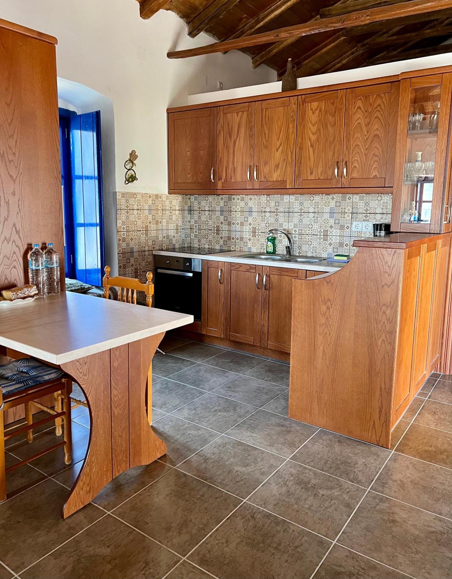 Politeika Traditional House Tirós Екстериор снимка